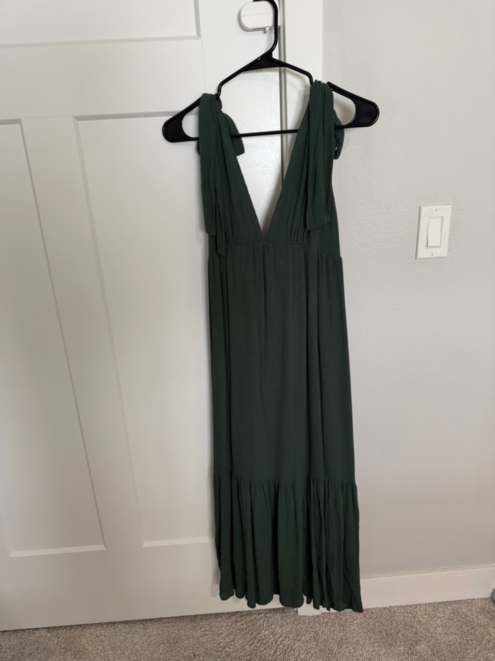 Abercrombie & Fitch Dark Green V-Neck Maxi Dress